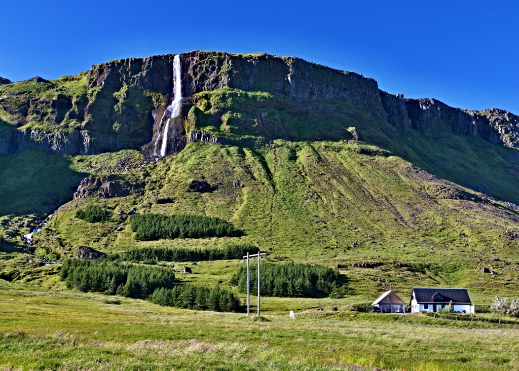 Snaefellsbaer - Bjarnarfoss