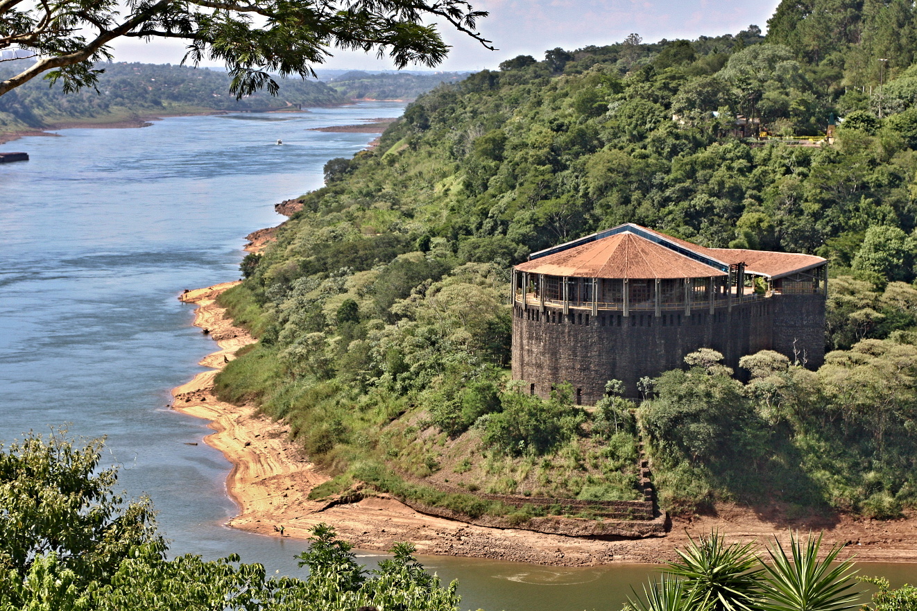 Soutok řek Paraná a Iguacu