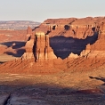 Utah, ř. Colorado,severně od Lake Powell